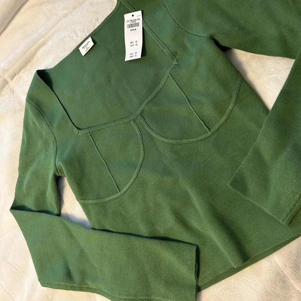 ABERCROMBIE CROPPED LONG SLEEVE TOP